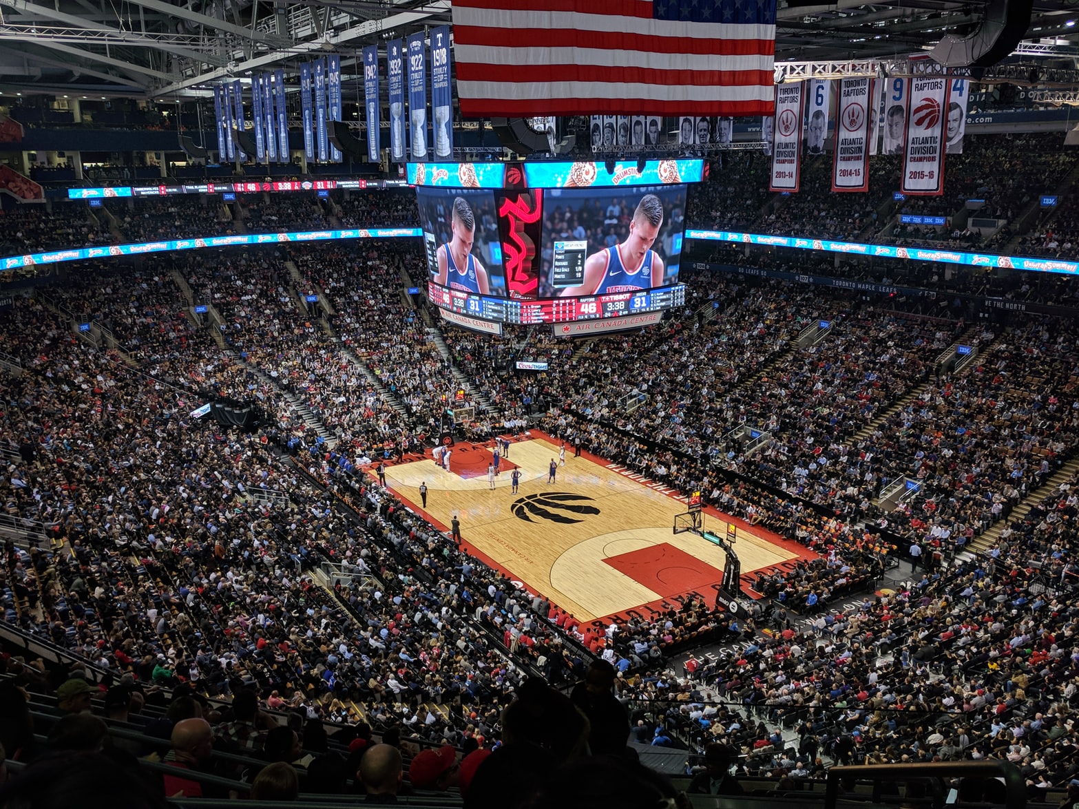 How To Optimise Your Stadium Digital Signage
