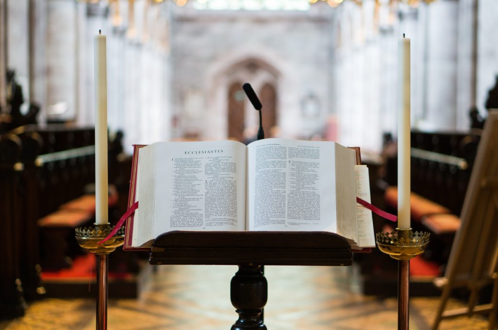 5 Uses of Church Screen Digital Signage TrouDigital