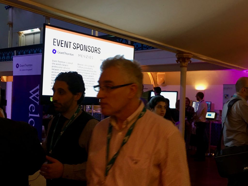 digital signage for trade shows