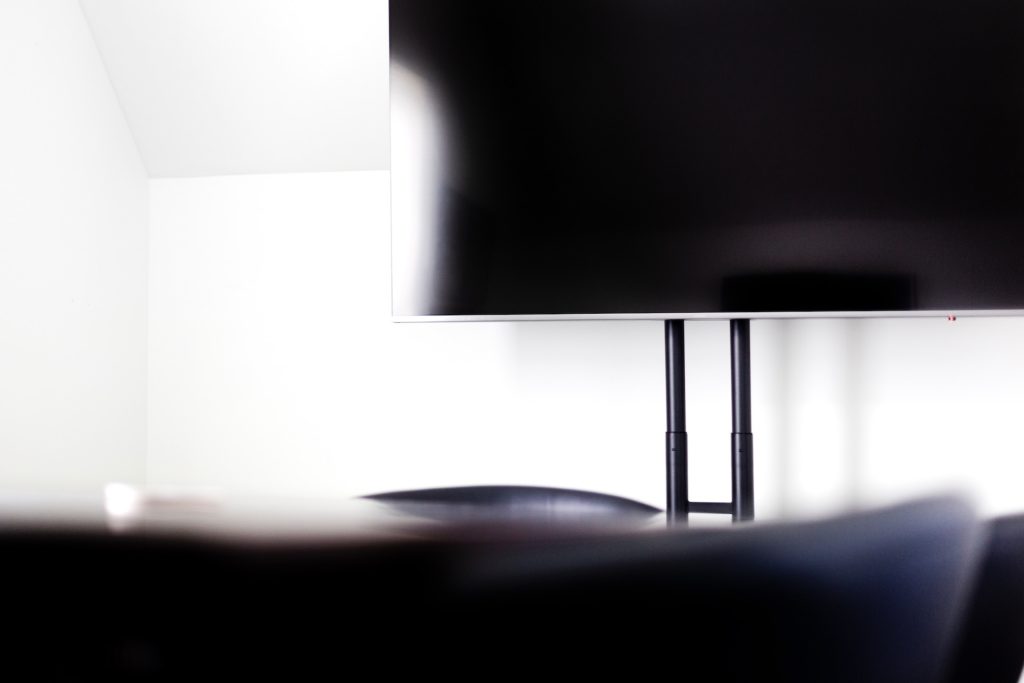 Digital Signage For Any TV Screen – How To Deploy Digital Signage On A Budget