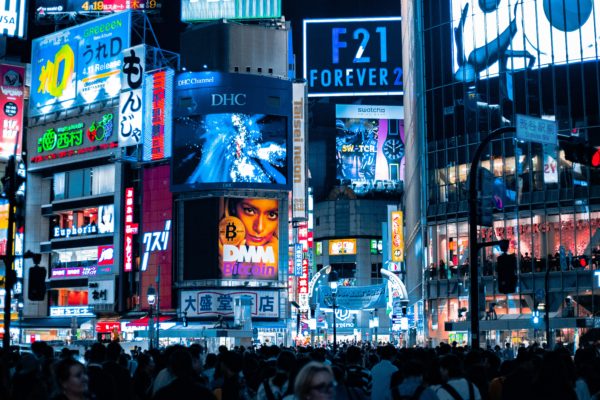 darren-chan-673729-unsplash the future of digital signage