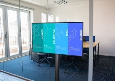 Digital Signage In Manufacturing TrouDigital