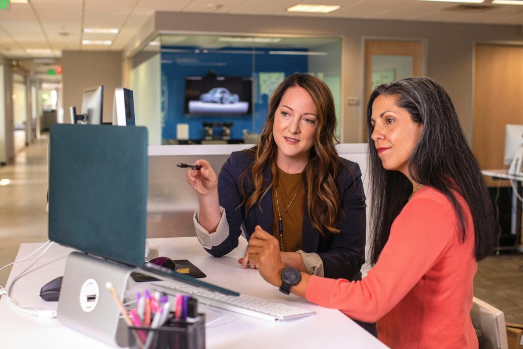 How Corporate Digital Signage Improves Internal Communications TrouDigital How Corporate Digital Signage Improves Internal Communications TrouDigital