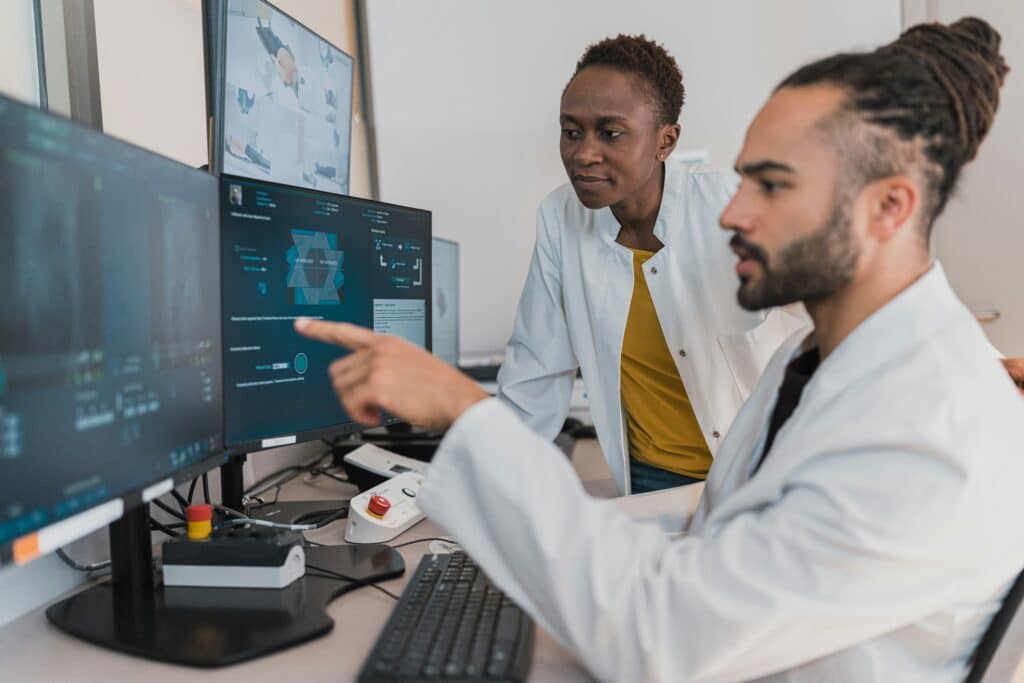 How Hospitals and Clinics Are Using Digital Signage to Improve Care TrouDigital