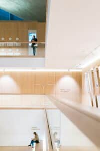 Digital Wayfinding vs Printed Signage: Which One’s Right for You? TrouDigital