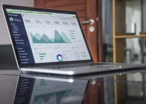 From Data to Display: Presenting Live Analytics on Screens TrouDigital