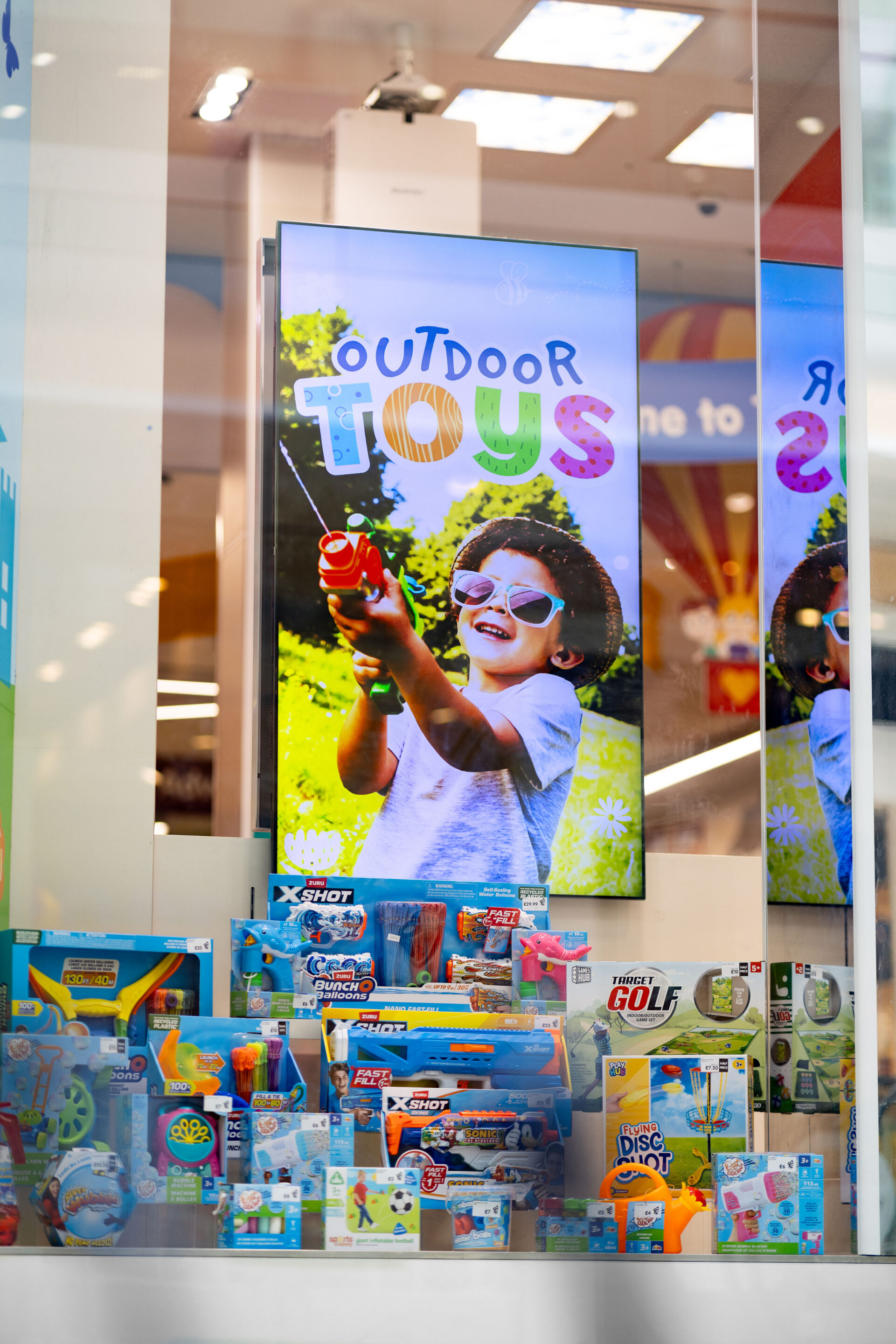 store digital signage